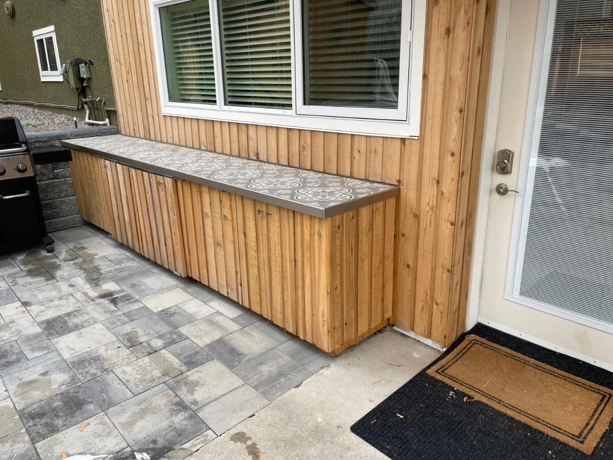 Bright Poolside Walkout Two Bedroom Basement Suite In The Okanagan Penticton Luaran gambar
